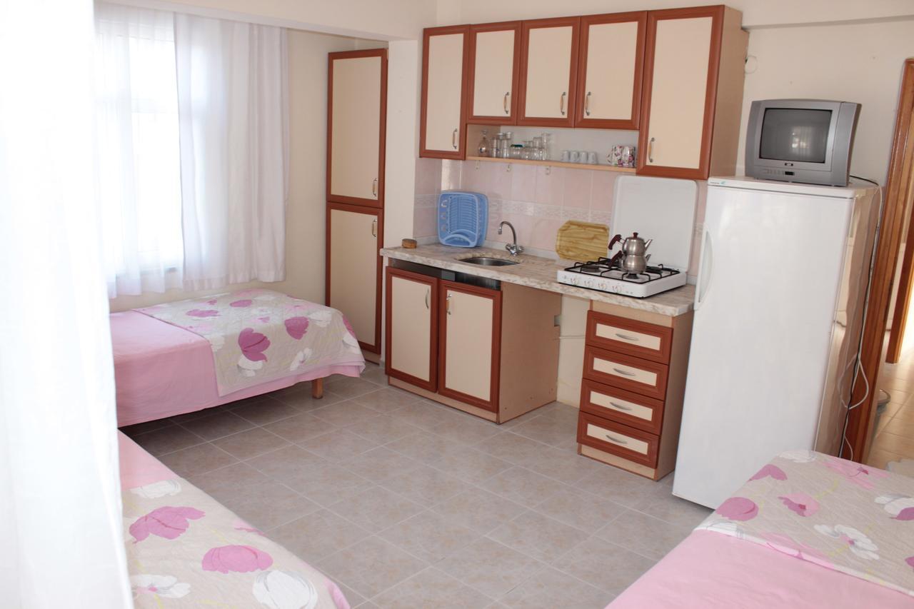 Aparthotel Dilay Apart à Türkeli Extérieur photo